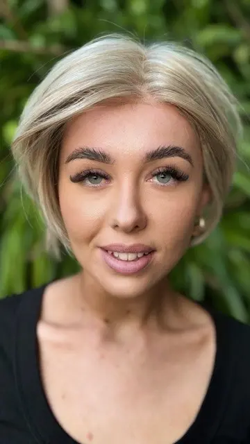 Grace Ash Blonde /Natural Synthetic Wig (S/M) - Image 4