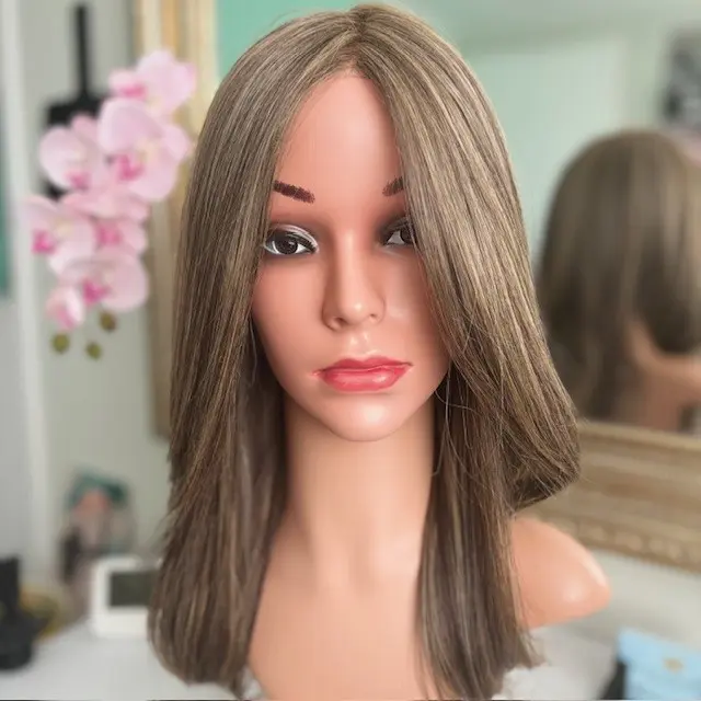 Amy Wig Long layered Synthetic 21,5-22,5 cap