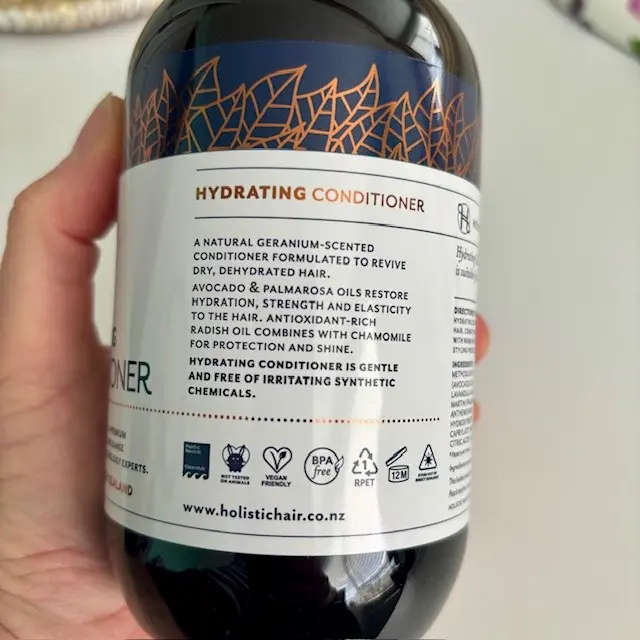 Holistic Hair Hydrating Shampoo and Conditioner 500ml x 2 115 - Image 4